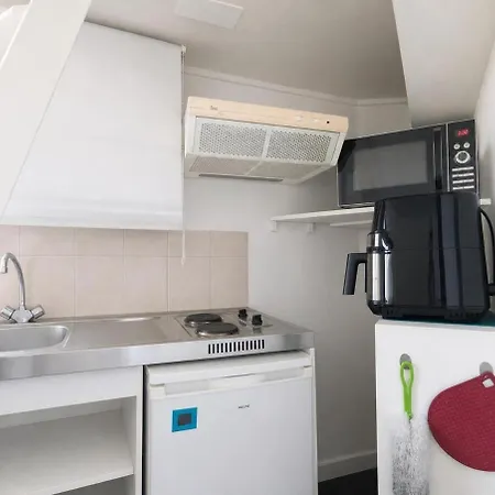Perche Et Climatise A Auteuil - 2 Pers